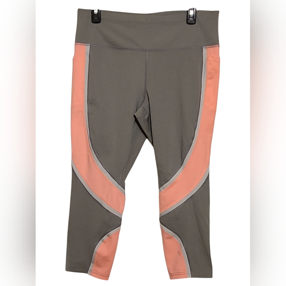 AVIA WOMENS CROPPED LEGGINGS SIZE LARGE